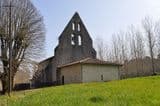 Poussignac : une église isolée